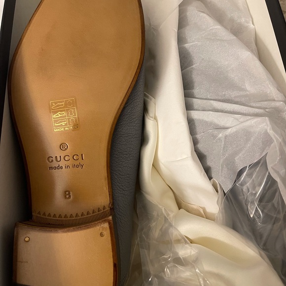 Gucci Men’s Loafers! Brand New In The Box. Neiman’s Paid $890 plus tax. Size 8! main image 10